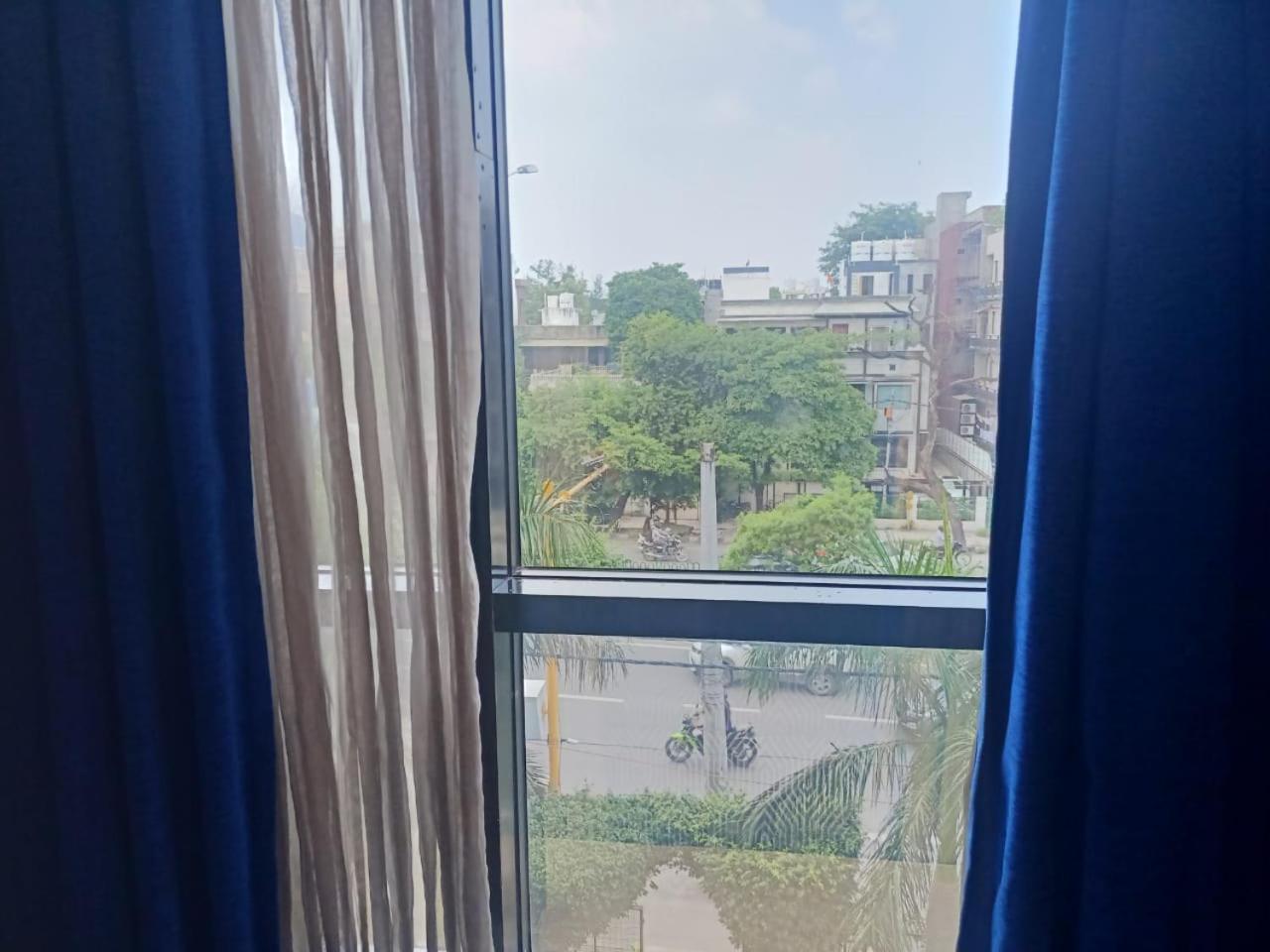 호텔 록랜드 Cr 파크 뉴델리 외부 사진